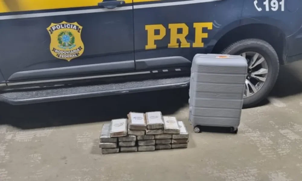 "PRF Captura 22 Kg de Cocaína em Ônibus na Bahia!"
