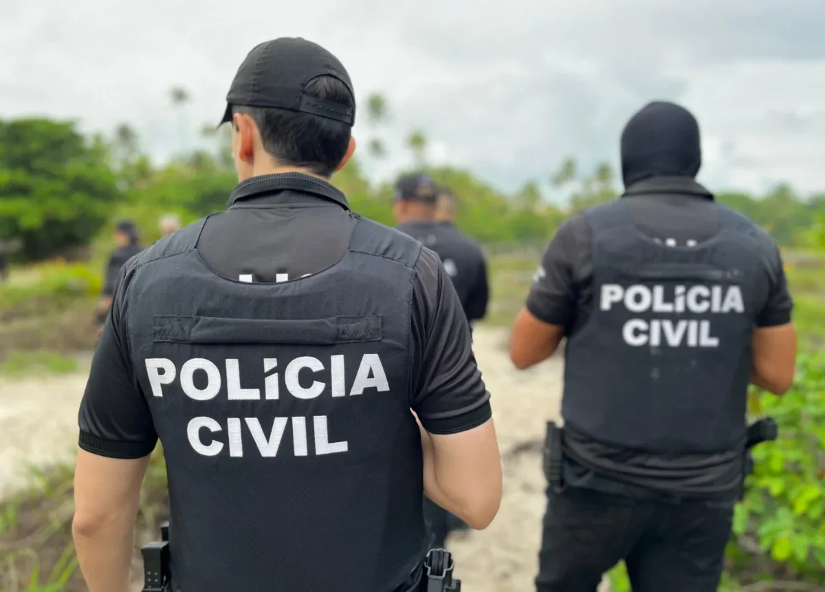 Agentes da polícia civil em operação