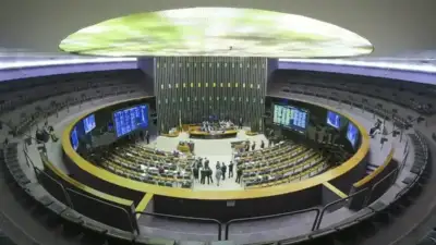 Prisão de Bolsonaro provoca terremoto político no Congresso
