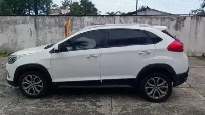 Golpe de locação: polícia desmonta esquema de carros de luxo