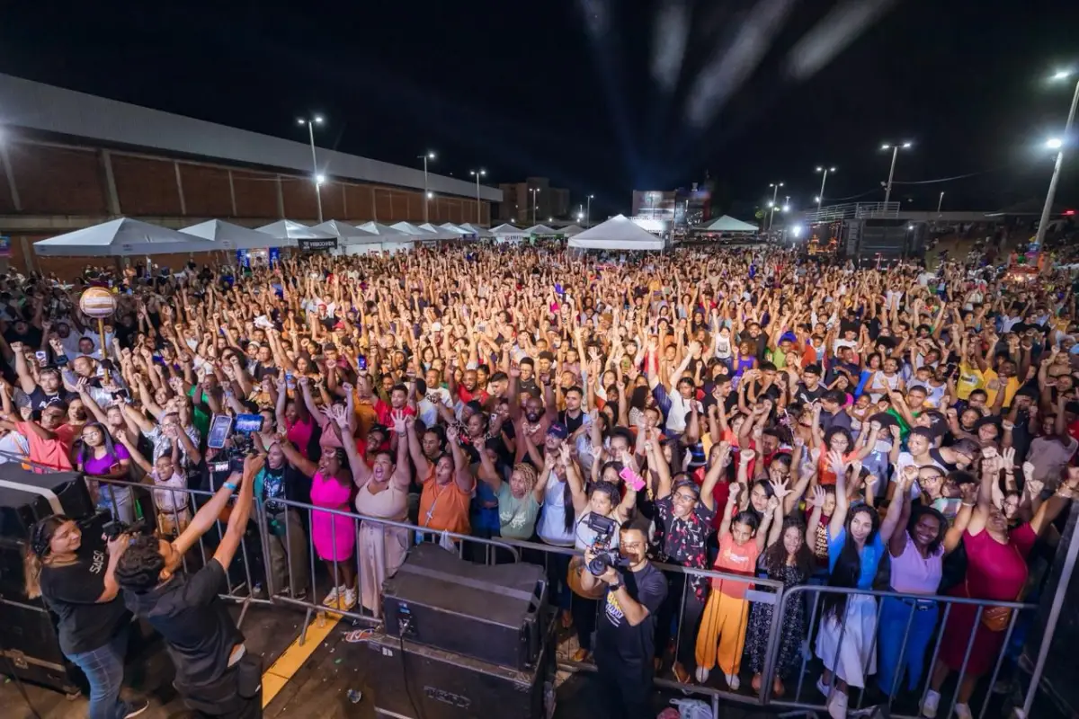 Multidão no Celebra Lauro