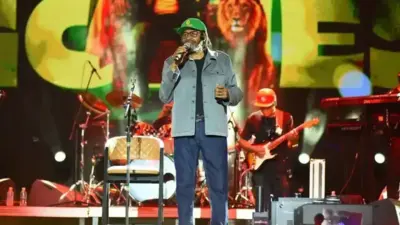 Do rec&ocirc;ncavo para o mundo: Edson Gomes celebra estreia na Virada e projeta voos internacionais