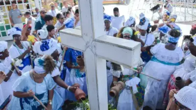 Itinga celebra 40 anos de f&eacute; e festa na Lavagem do Largo do Caranguejo