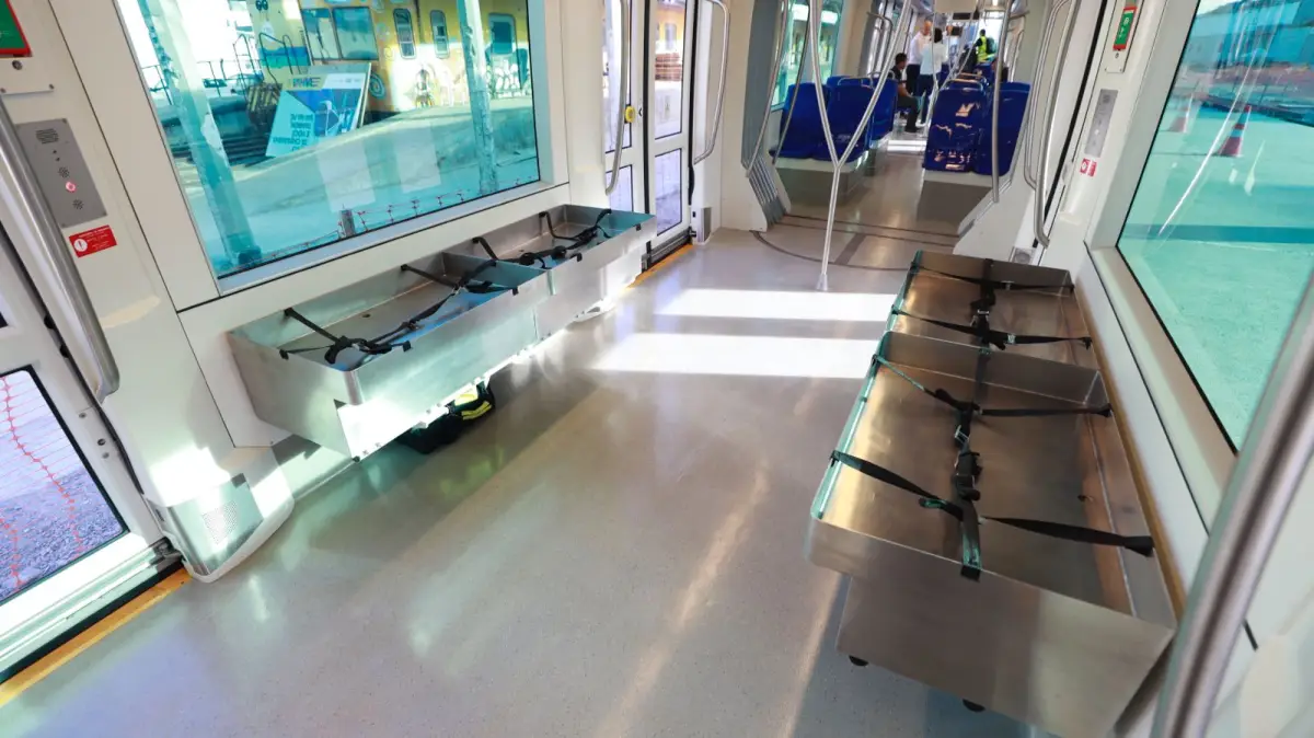 Vagão do VLT destinado aos marisqueiros