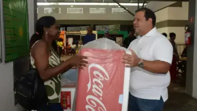 Kits para ambulantes estruturam o Natal do Centro Hist&oacute;rico de Salvador