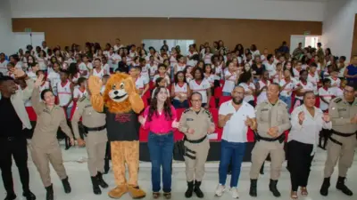 Proerd forma mais de 270 crian&ccedil;as em Lauro de Freitas