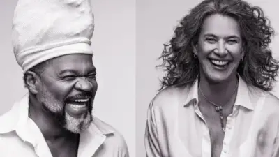 &nbsp;Brown sobe ao palco com Simone em show hist&oacute;rico na Concha