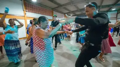 Baile da Melhor Idade celebra a vida e a história dos idosos de Lauro