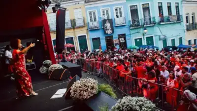Pelourinho vibra com fé, samba e sincretismo no dia de Santa Bárbara