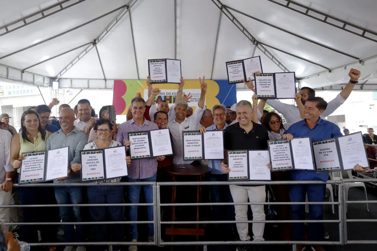 Governador Jerônimo Rodrigues inaugura trecho asfaltado da BA-411 no povoado Santa Rosa, Barrocas