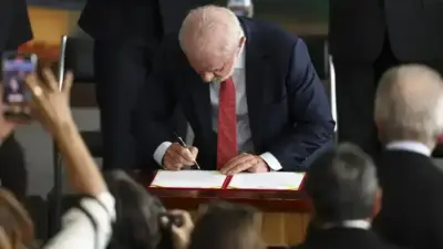 C&aacute;lculo de Penas: Lula barra projeto que beneficiaria condenados por atos antidemocr&aacute;ticos