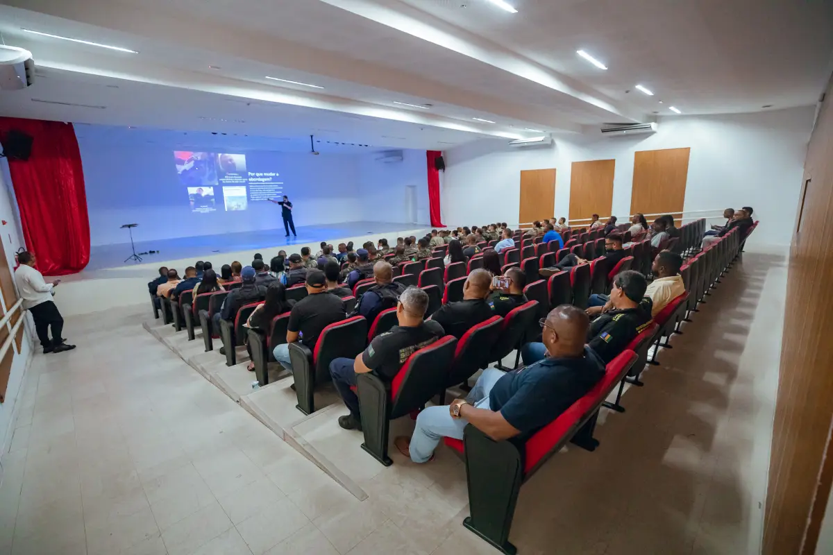 Curso de abordagem a neurodivergentes