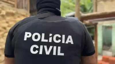 Homem &eacute; preso por porte ilegal de arma em Maria Quit&eacute;ria