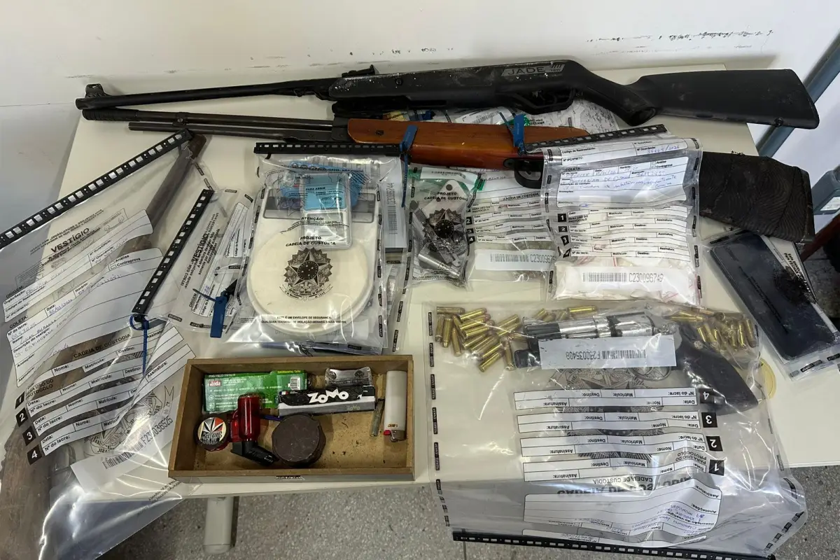 Apreensão de armas e drogas em Santaluz