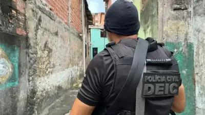 Opera&ccedil;&atilde;o Mirakel prende blogueira por com&eacute;rcio de canetas roubadas