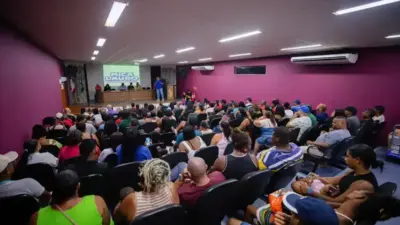 Prefeitura entrega kits e capacita 200 ambulantes para Mica Lauro 2026