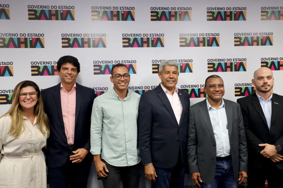 Entrega oficial de novas ambulâncias para a saúde de Simões Filho