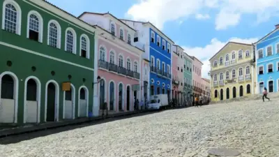 Turista presa por inj&uacute;ria racial e conduta discriminat&oacute;ria em Salvador