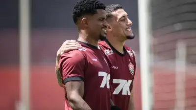 Vit&oacute;ria finaliza prepara&ccedil;&atilde;o para cl&aacute;ssico sob sol forte