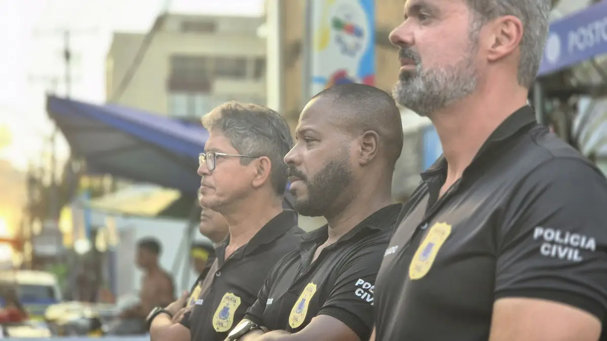 Policiais civis no carnaval