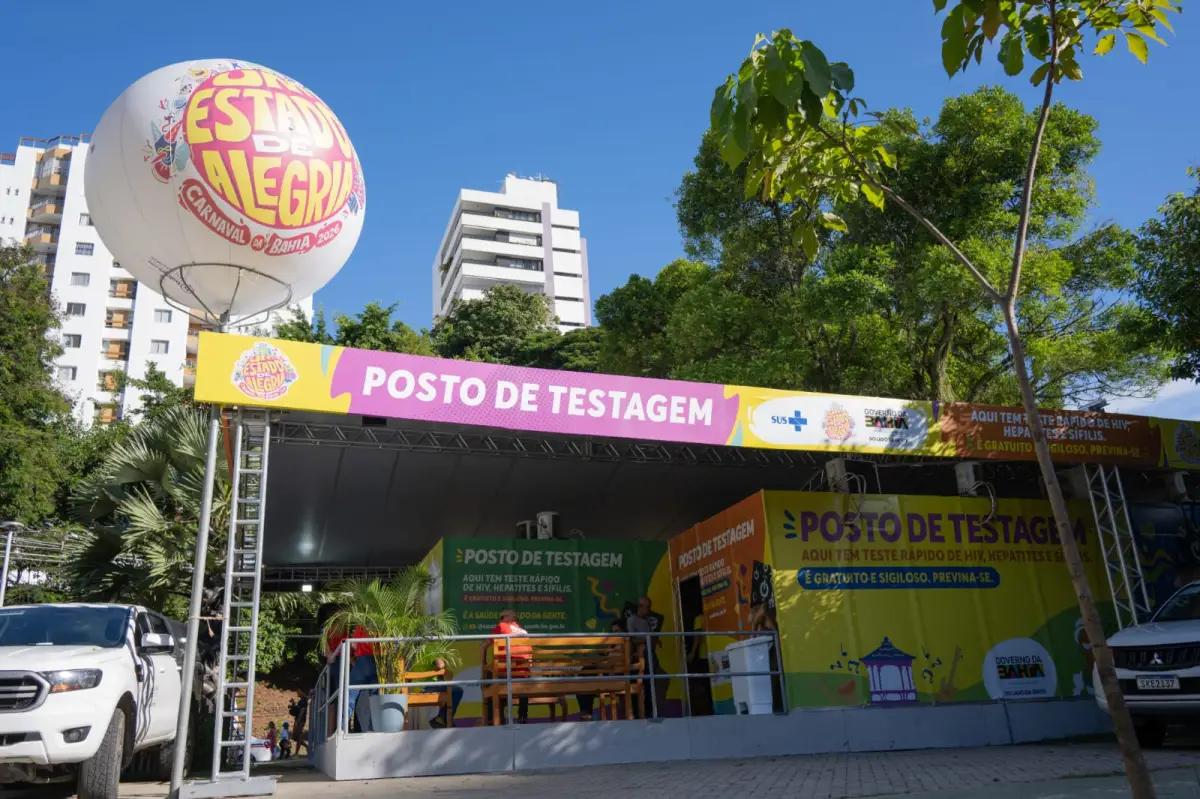 POsto de testagem ráppida no carnaval da Bahia