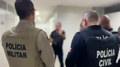 Chileno preso por gestos racistas em est&aacute;dio de Salvador