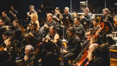 OSBA tocando no teatro