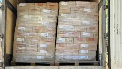 Pol&iacute;cia apreende 25 toneladas de salsicha vencida na BR-324 com destino a Salvador