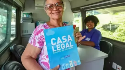 Prefeitura entrega t&iacute;tulos de propriedade em a&ccedil;&atilde;o itinerante no Bate Cora&ccedil;&atilde;o