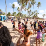 Projeto Vou à Praia leva esporte e saúde a moradores de Lauro de Freitas