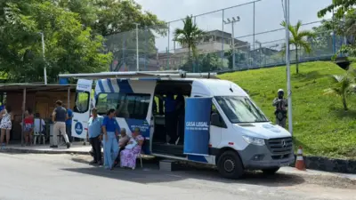 Casa Legal entrega t&iacute;tulos de propriedade em posto itinerante no Alto do Coqueirinho