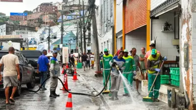 Limpurb intensifica lavagem em feiras de Salvador para Semana Santa