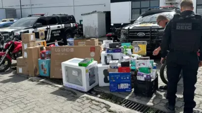 Motorista preso em flagrante por desvio de R$ 50 mil em cargas de e-commerce na Bahia