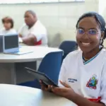MEC Livros: 8 mil obras literárias chegam a tablets de estudantes da rede estadual da Bahia