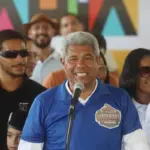 Cravolândia ganha obras de pavimentação, creche e UBS em visita do governador