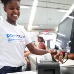 Procon em Movimento 2026 atende consumidores na Nova Rodoviária de Salvador