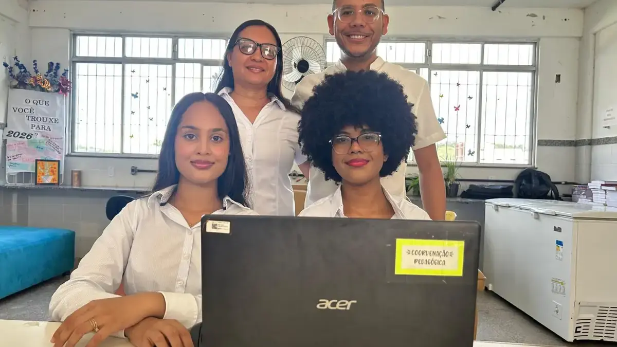 Estudantes que ganharam prata em feira cientifica mundial