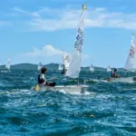 Velejador baiano de 13 anos disputa campeonato no Canadá com apoio do Estado
