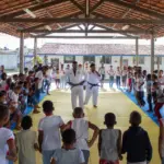 Judô chega à rede municipal de Lauro de Freitas com aulas para 200 alunos