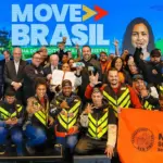 Lula assina MP do Move Aplicativos com R$ 30 bilhões para motoristas