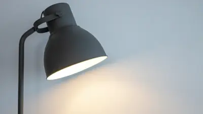 Luminária acesa