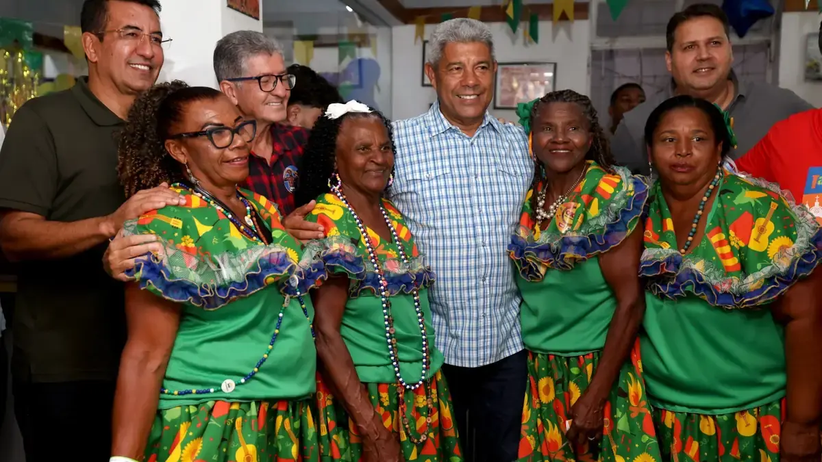 governador da Bahia nos festejos de São João em Senhor do Bonfim e Jaguarari,