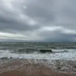 Fim de semana na Bahia: litoral tem chuva e ventos fortes, diz Inema