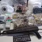 Polícia Civil desarticula laboratório de drogas e apreende fuzil e 160 kg de cocaína em Cafarnaum