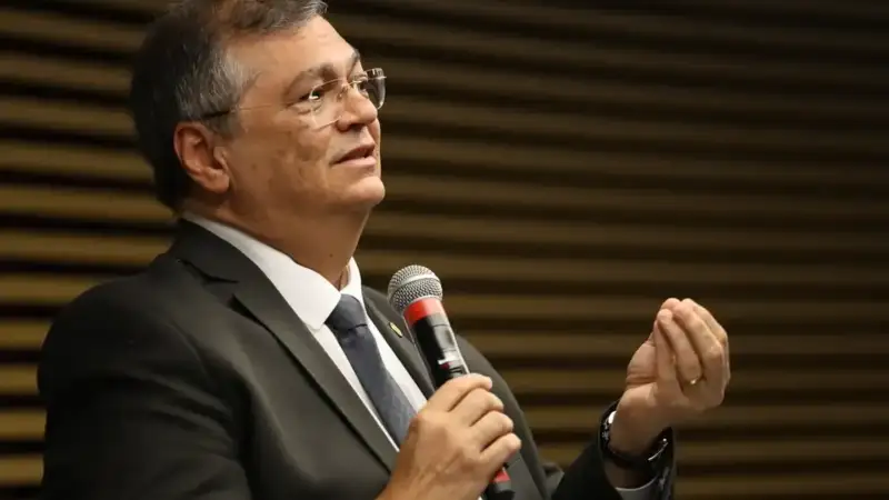 Documentos de partidos sobre emendas parlamentares enviados ao STF e à Polícia Federal.