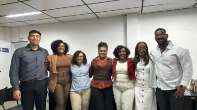 Reunião do Conselho Municipal de Promoção da Igualdade Racial em Lauro de Freitas para definir programação do Julho das Preta