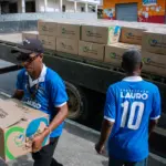 Programa Alimenta Lauro entrega cestas com 31 itens para 600 famílias em Lauro de Freitas