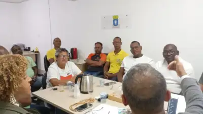 Reunião da Prefeitura de Lauro de Freitas com representantes dos Ligeirinhos para discutir o PlanMob