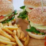 Cardiologista da SBC reforça prevenção ao colesterol e alerta para riscos da dieta carnívora