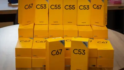 Lauro de Freitas recebe 40 celulares para avaliar fluência leitora nas escolas